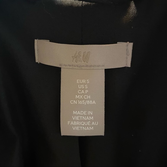 NWT H&M Black Full Sleeve Blazer - Picture 5 of 6